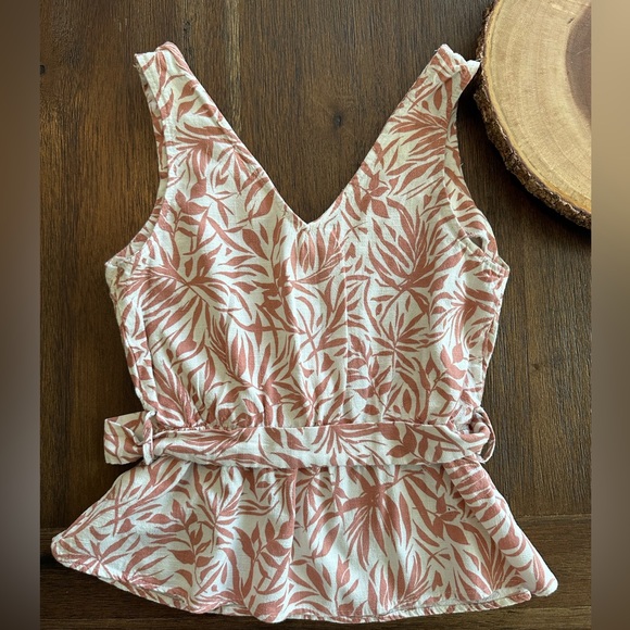 Cute Crop top bundle misc brands for vacation size small - Picture 5 of 9